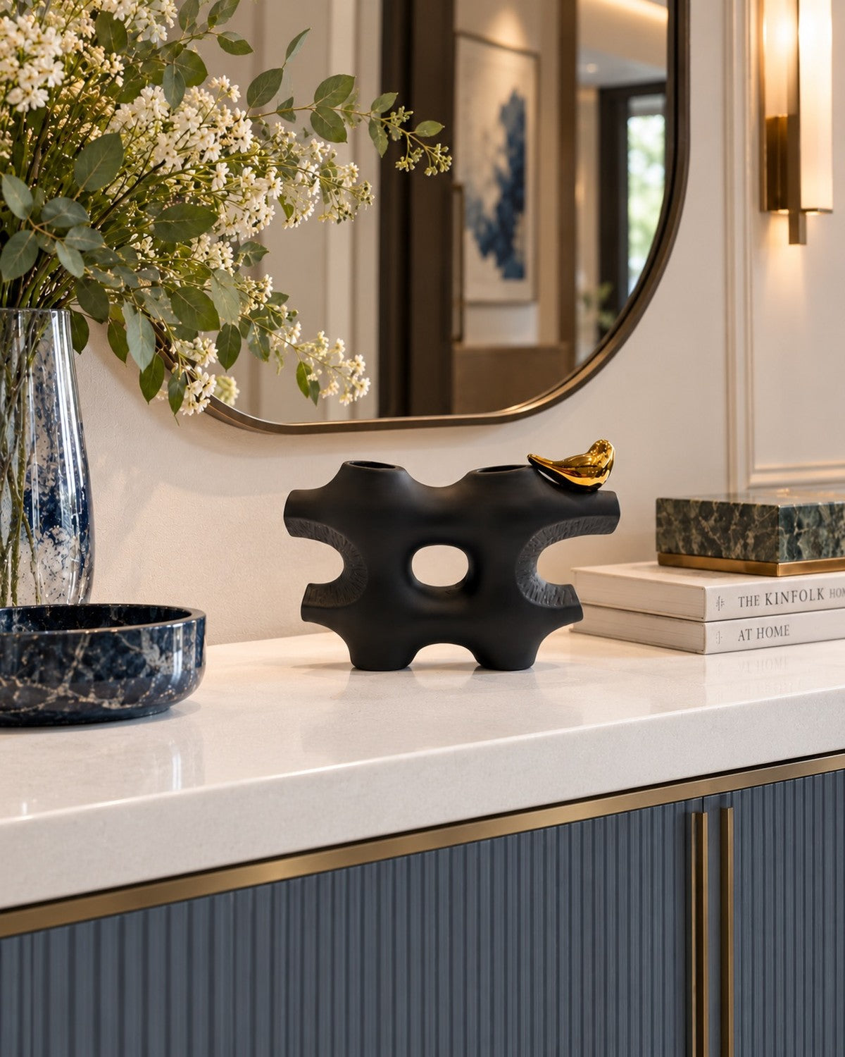 The Noir Vase, photo 3