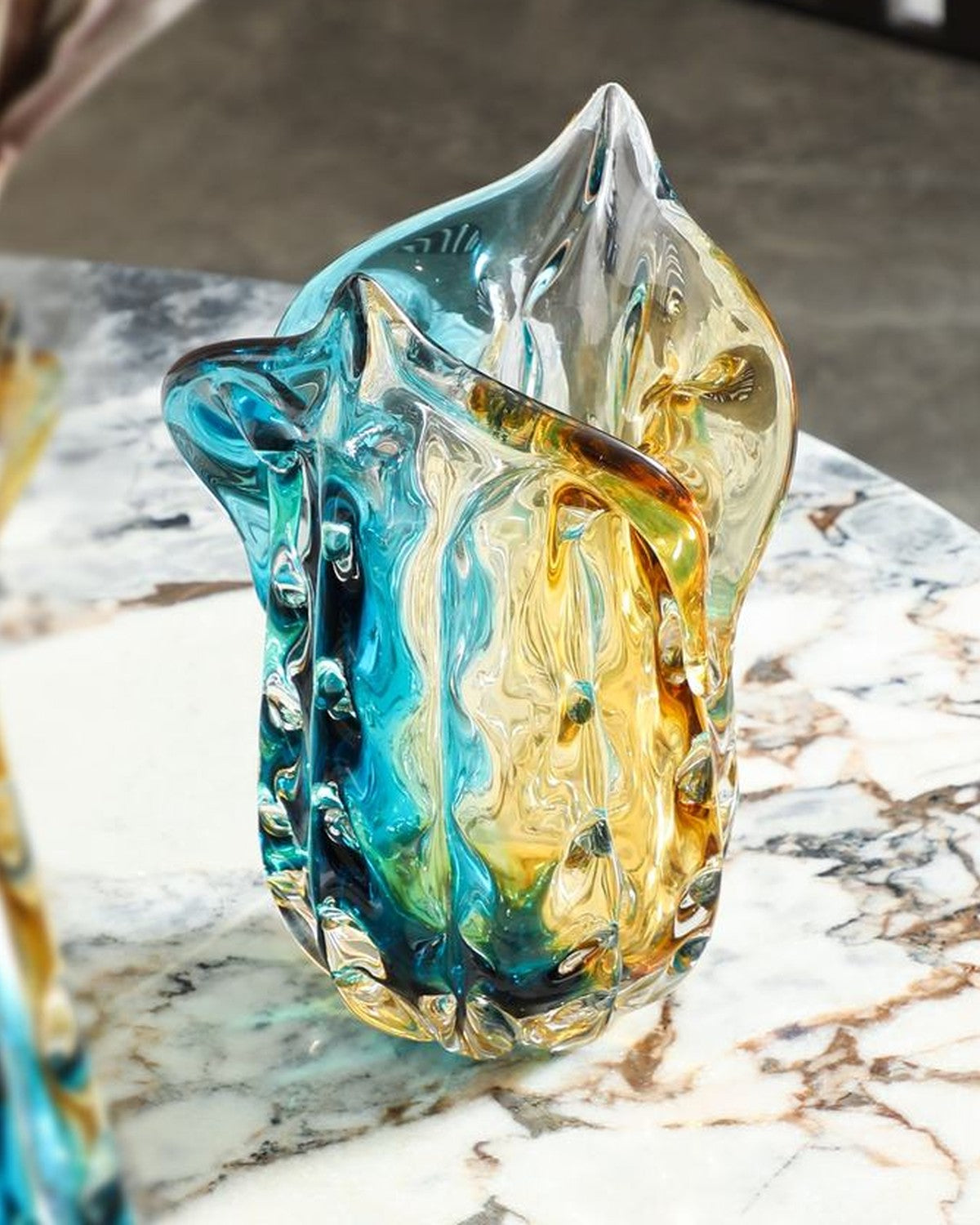 Concave petal vase small