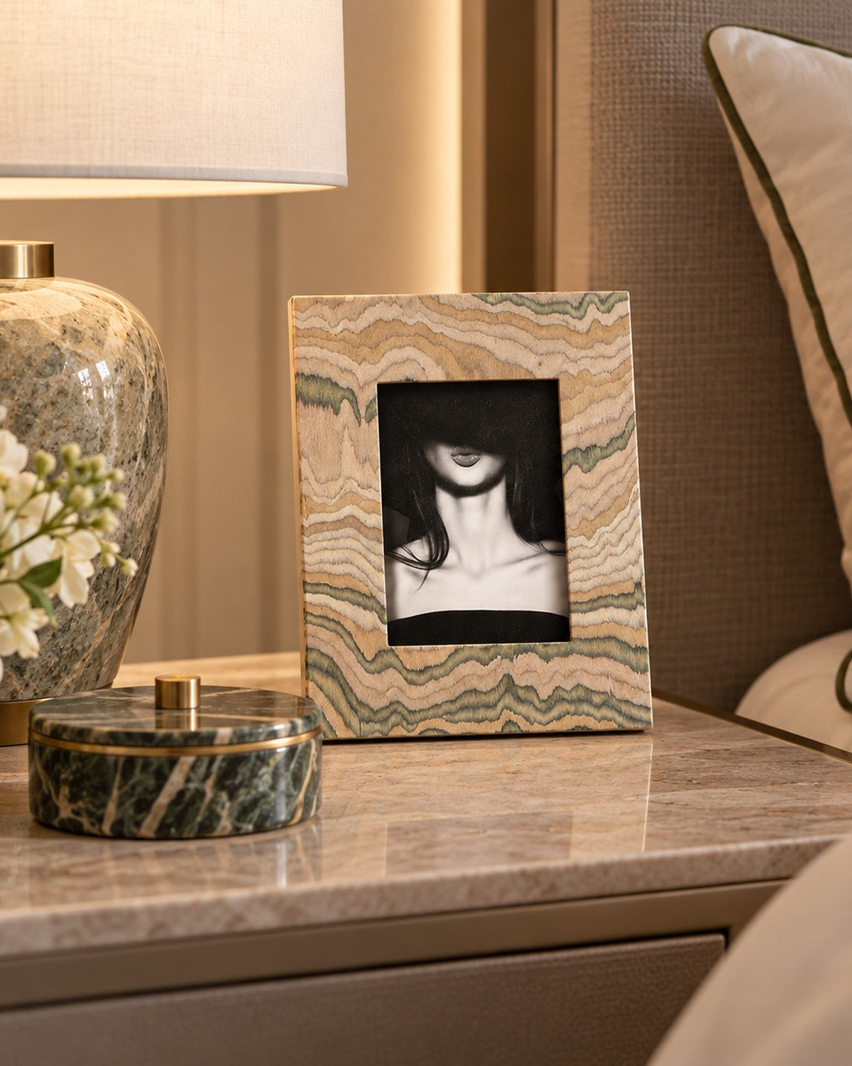 Mountain Veneer Photo Frame, photo 6